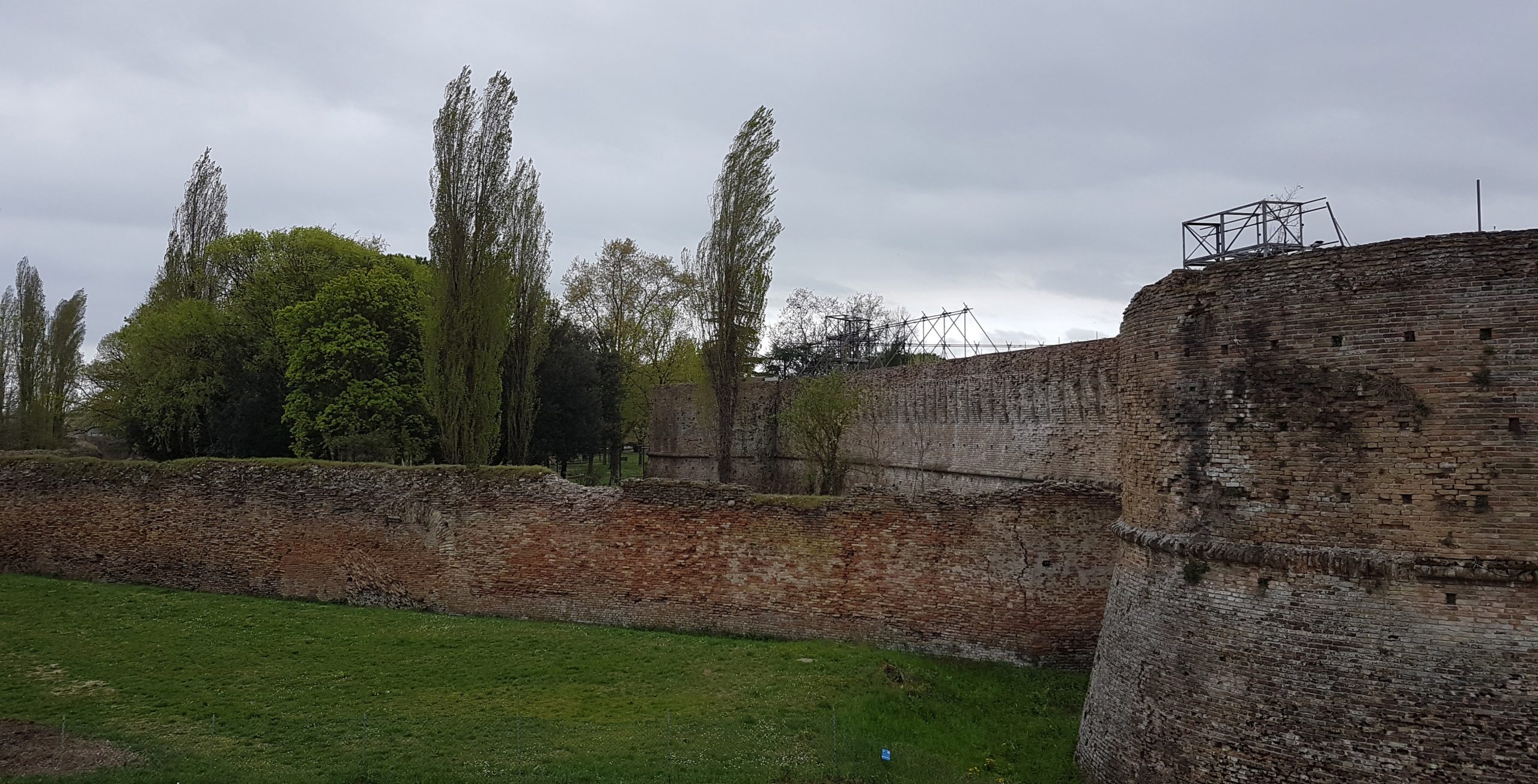 antiche mura di Ravenna