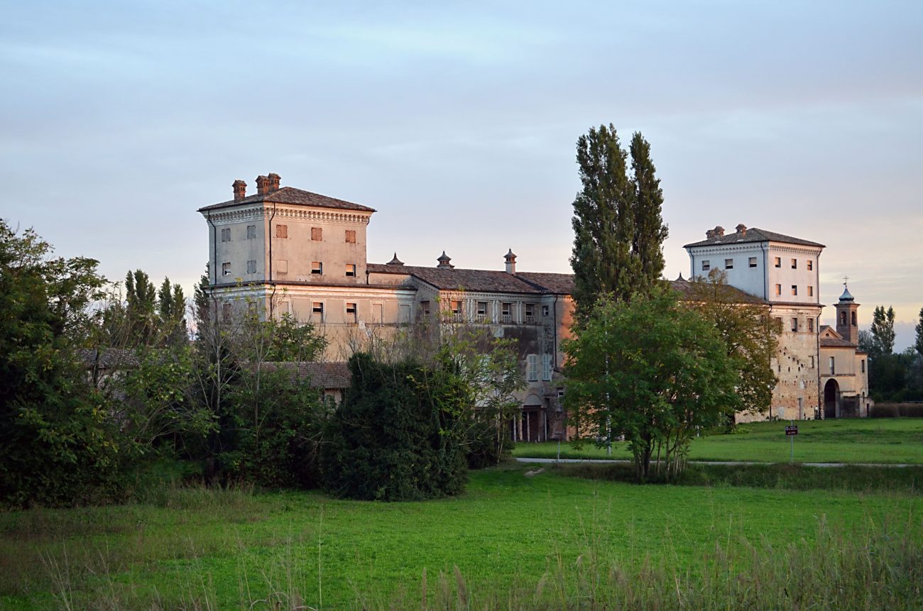 Palazzo_di_San_Giacomo_Russi-Francesca- Collina-Wikimedia