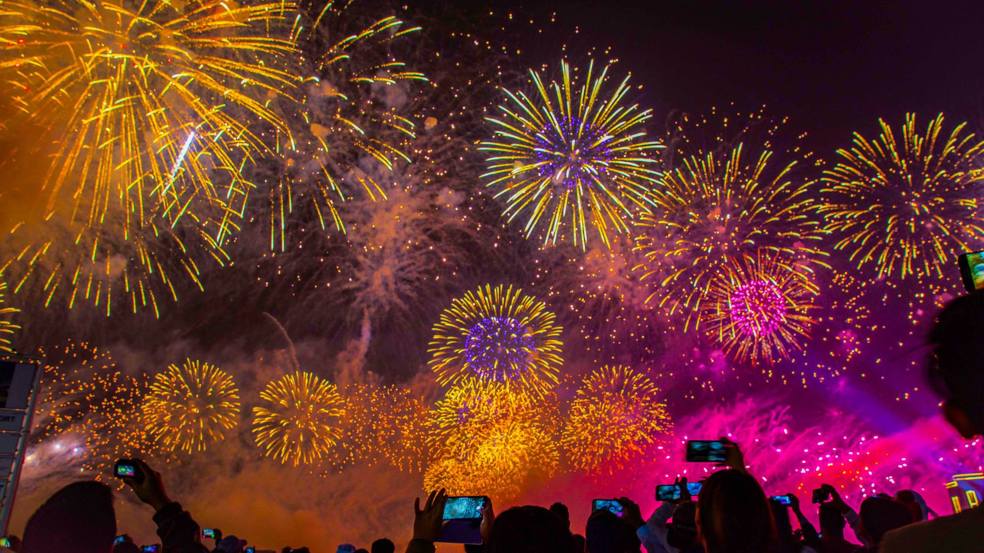 Lidi ravennati: dove ammirare i fuochi d'artificio dal 10 al 15 agosto -  Più Notizie