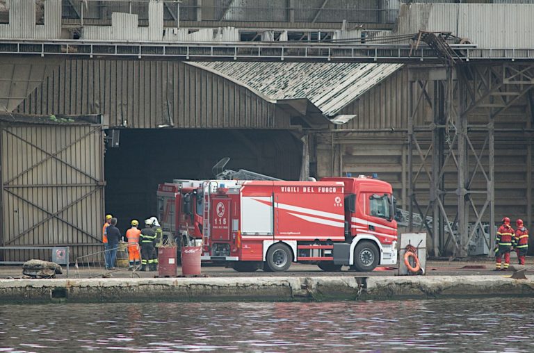 incendio docks cereali